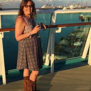 Meet your Posher, Ellen